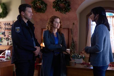 Poster: Mistletoe Murders (Season 3 premiere)