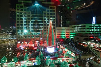 Poster: The Hallmark Christmas Experience: A Hometown Holiday